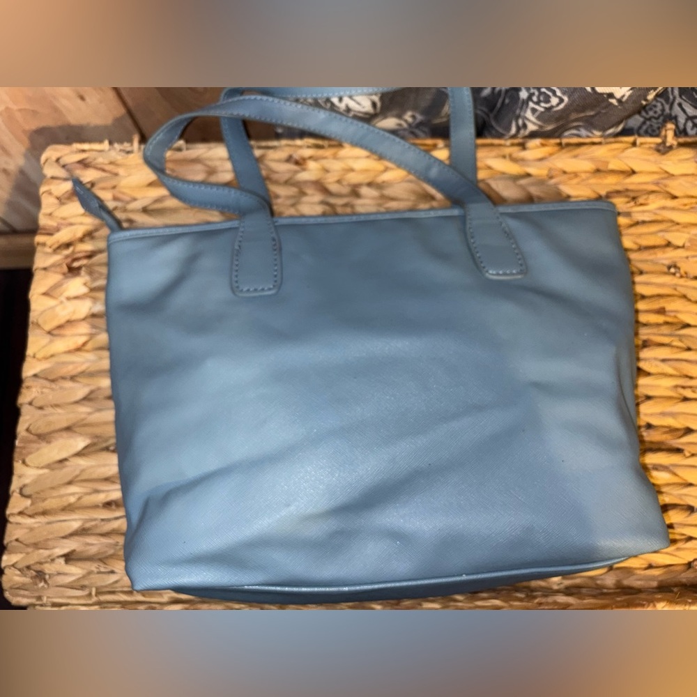 Pretty Marc Fisher Light Blue Tote with Dual Shoulder Straps - Picture 8 of 10